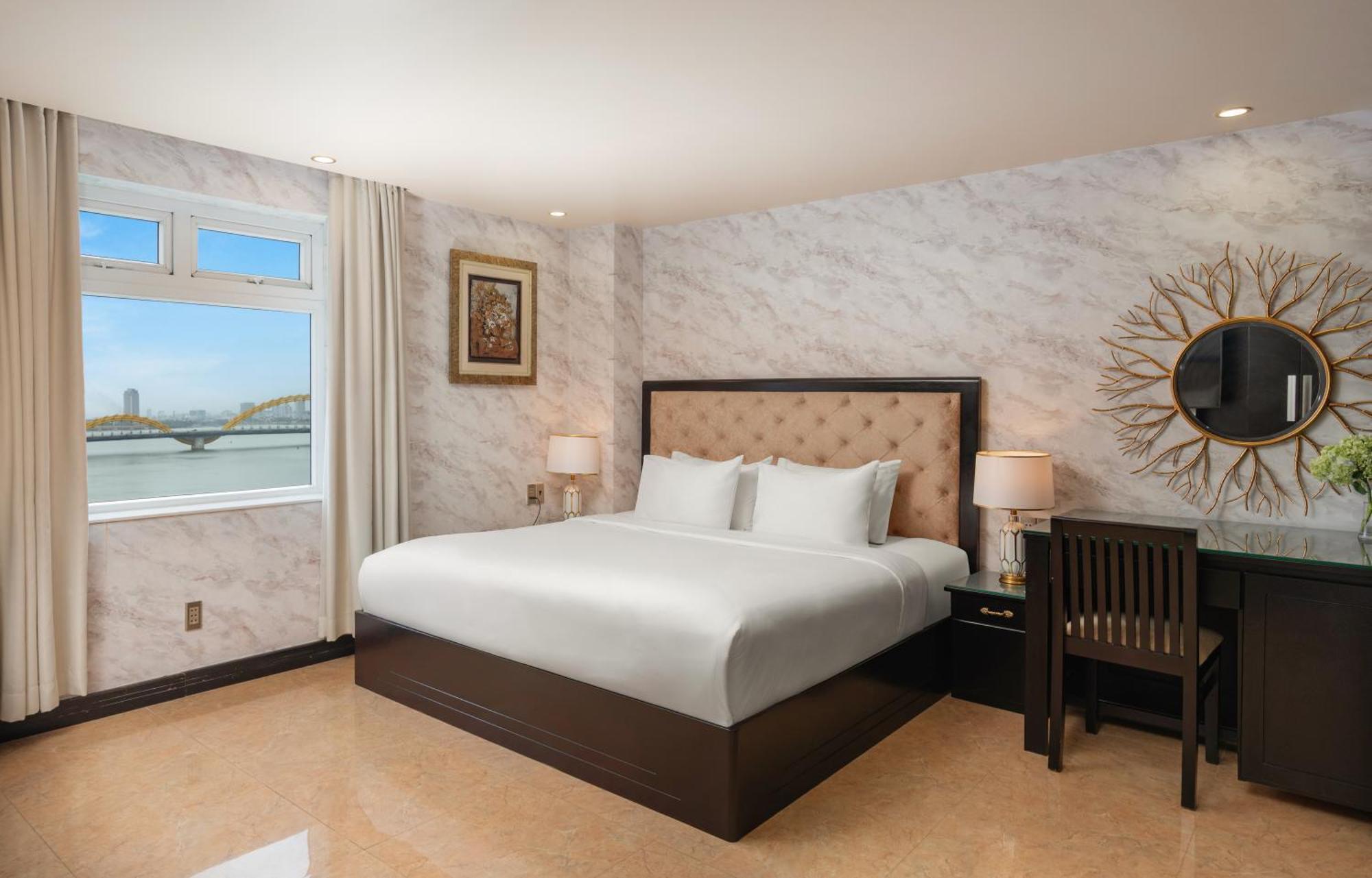 Kay Hotel Da Nang - Near Dragon Bridge Exterior photo