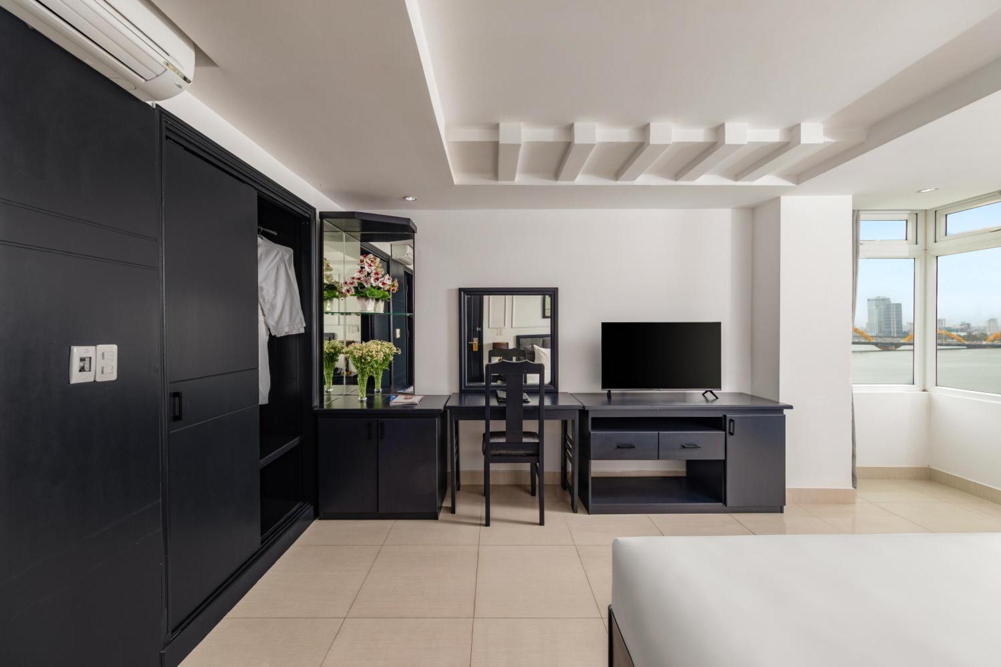 Kay Hotel Da Nang - Near Dragon Bridge Exterior photo