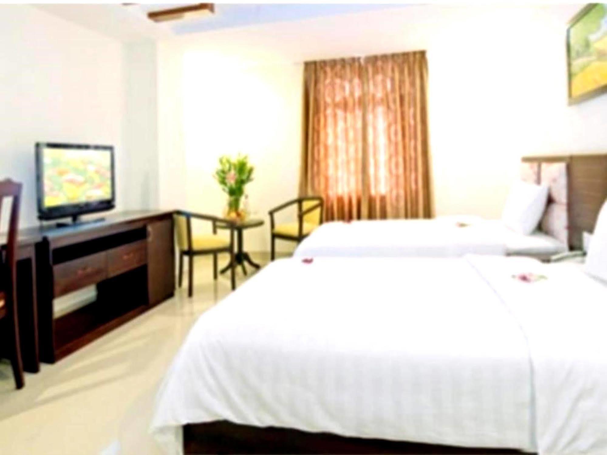 Kay Hotel Da Nang - Near Dragon Bridge Exterior photo